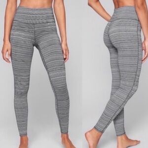 ATHLETA Gray High Rise Jacquard Chaturanga Textured Tight Women Size Small Ankle
